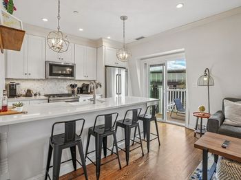 31 Brighton St
