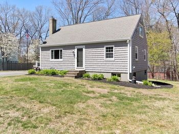 6 Ashcroft Cir