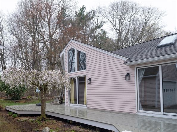 445 Green St, Northborough MA 01532
