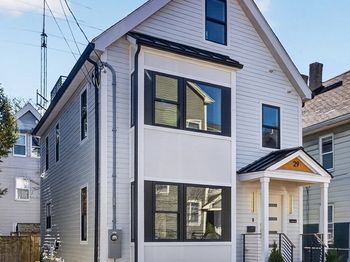 29 Line St