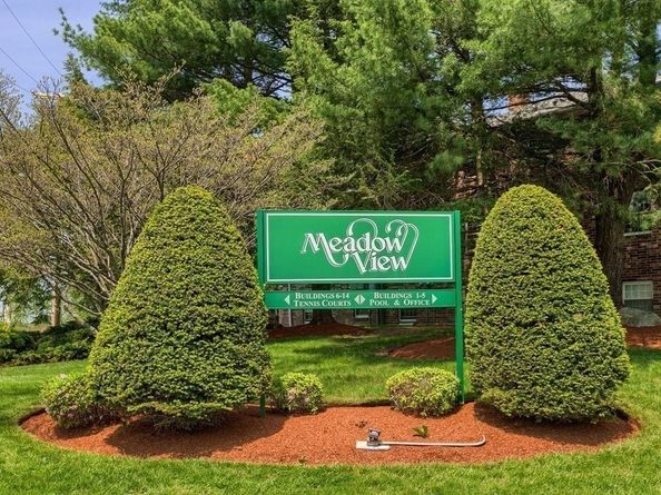13 Walker Rd 12, North Andover MA 01845