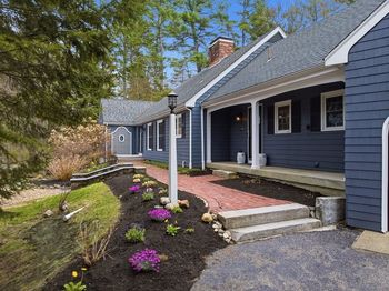 20 Coachmans Lane