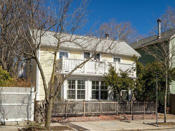 239 Mt Auburn Street