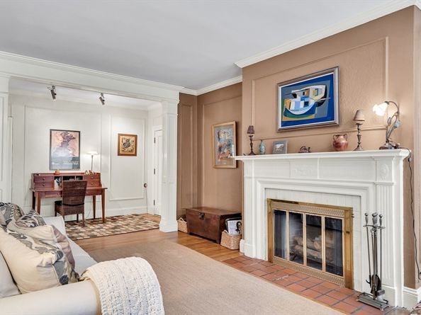321 Tappan St 3, Brookline MA 02445