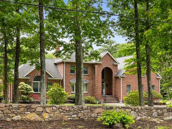 211 Saddle Hill Road, Hopkinton MA 01748