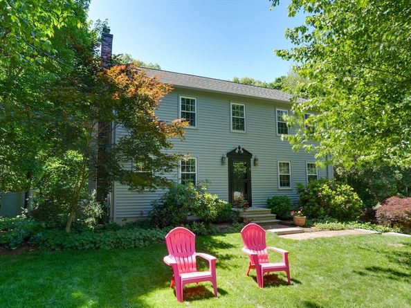 11 Chickadee Dr, Norfolk MA 02056