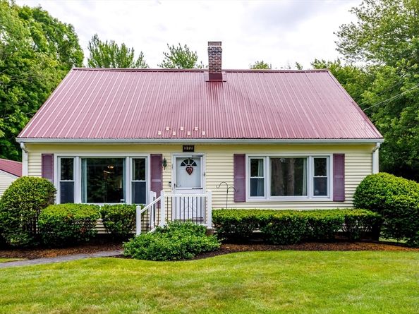 372 Franklin Rd, Fitchburg MA 01420