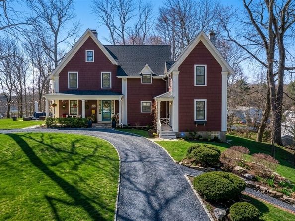 40 Kimlo Rd, Wellesley MA 02481