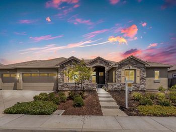 7922 Cinnamon Way