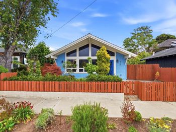 212 3rd Avenue