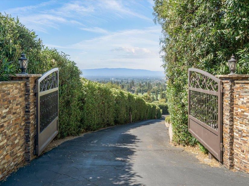 11230 Chula Vista Avenue, San Jose CA 95127