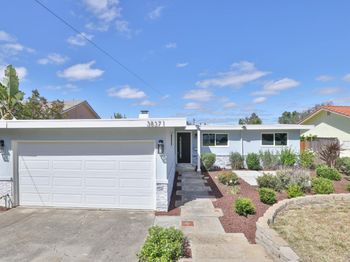 38371 Canyon Heights Drive