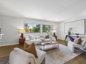 1640 Bayridge Way