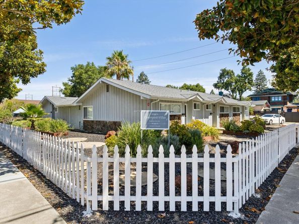 1061 Alma Street, Palo Alto CA 94301