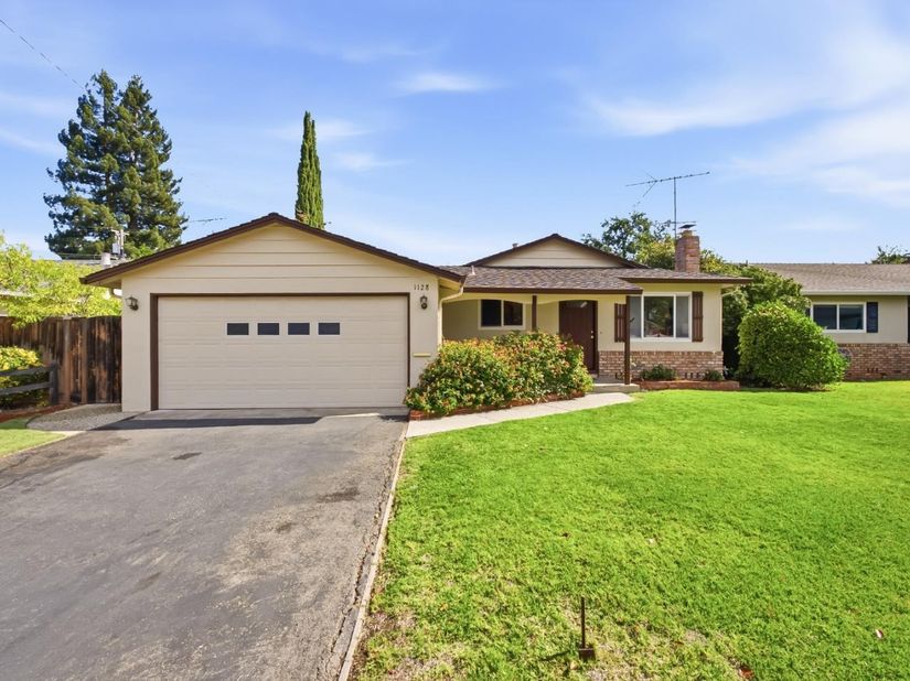 1128 Kentwood Avenue, Cupertino CA 95014