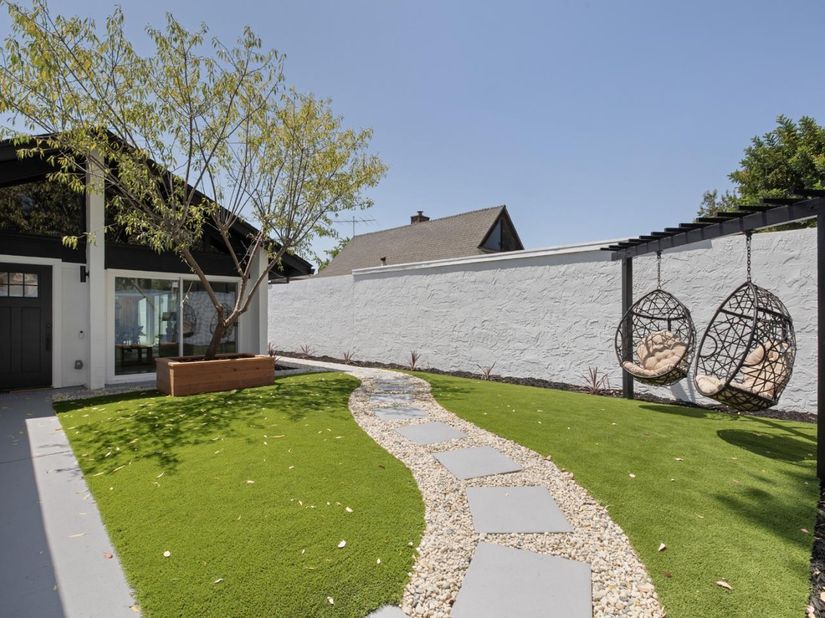 1022 E Evelyn Avenue, Sunnyvale CA 94086