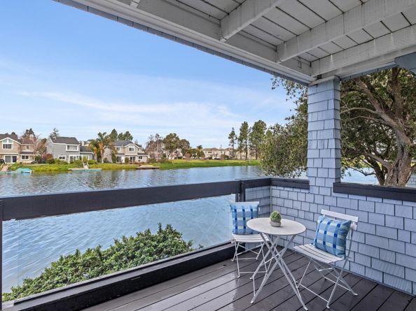 18 Cape Hatteras Court, Redwood City CA 94065