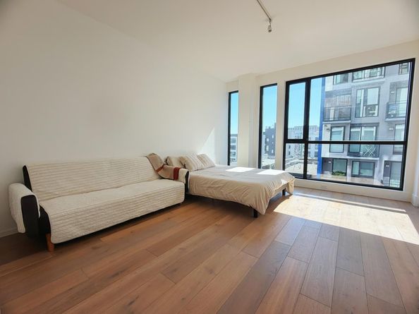 Undisclosed Address #ML82038495, San Francisco CA 94109