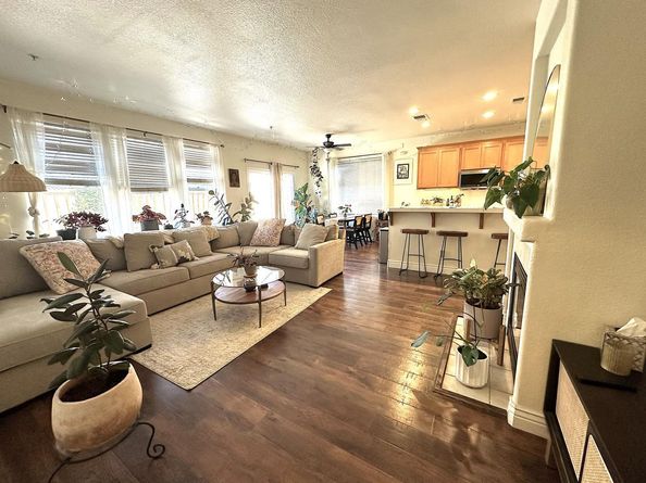 718 Roble Street, Watsonville CA 95076