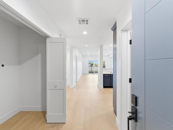 560 El Camino Real 207, San Carlos CA 94070