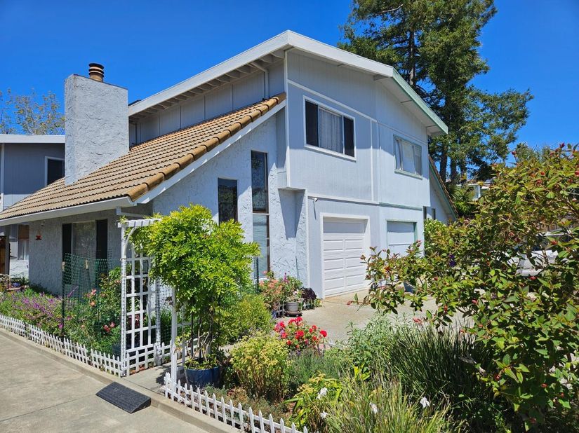 142 Bar Harbor Court, Aptos CA 95003