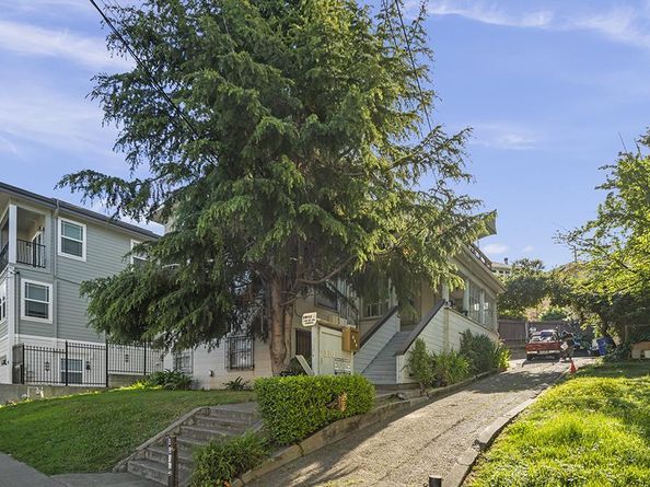 Athol, Oakland CA 94606