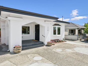 114 Hollywood Avenue