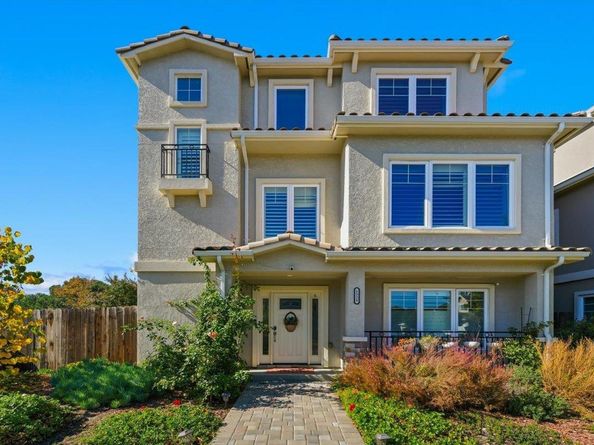 1325 Araujo Street, San Jose CA 95131