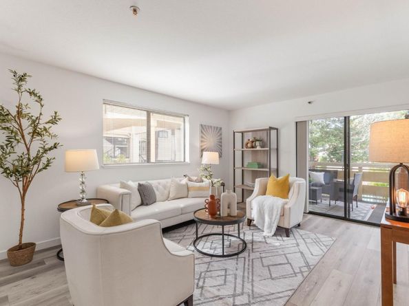 576 W Parr Avenue 1, Los Gatos CA 95032