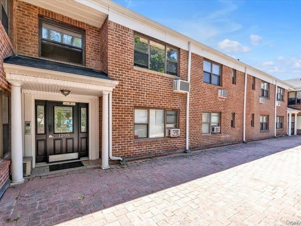 1205 E Broadway F13, Hewlett NY 11557