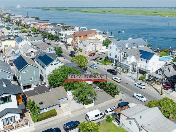 101 California Street, Long Beach NY 11561