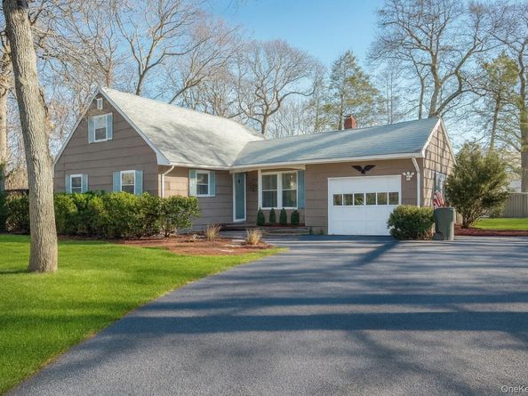 870 Horton Avenue, Mattituck NY 11952