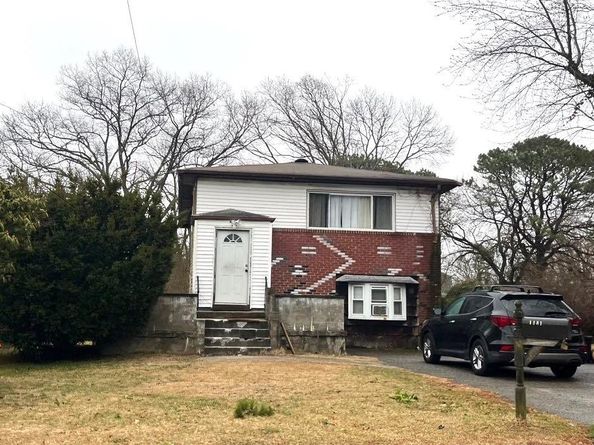 1181 Ocean Avenue, Bay Shore NY 11706