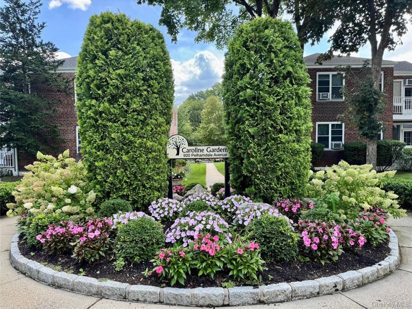 920 Pelhamdale Avenue A2H, Pelham NY 10803