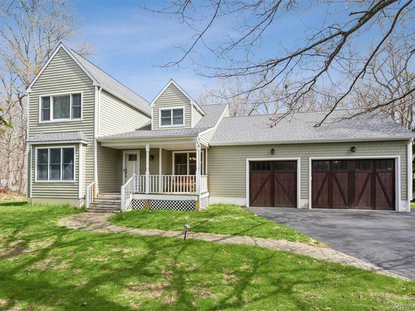 77 Drew Drive, Eastport NY 11941