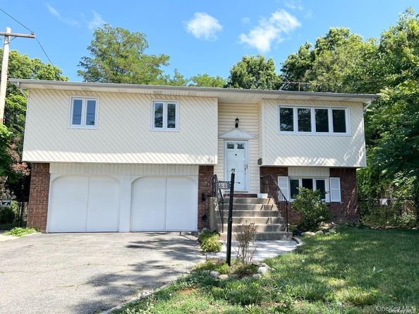 88 Stewart Avenue, Hicksville NY 11801