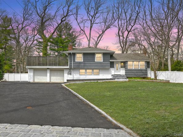 5 Shadywood Court, Huntington NY 11743