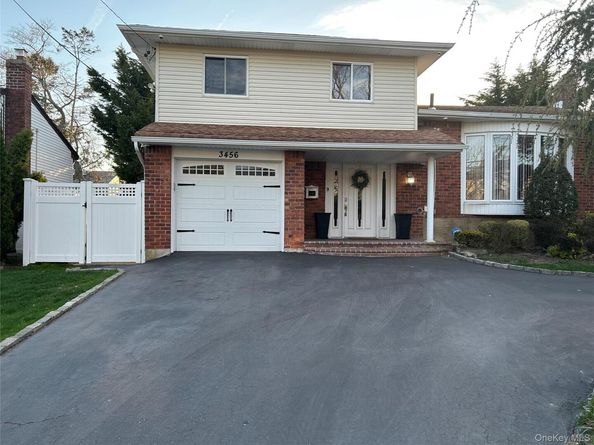3456 Howard Boulevard, Baldwin NY 11510