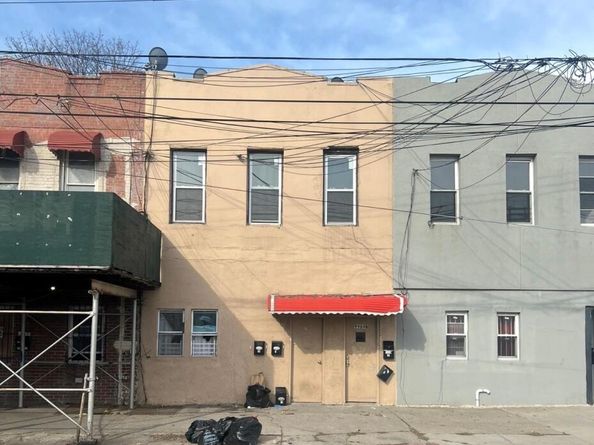 9904 212th Street, Queens Village NY 11429