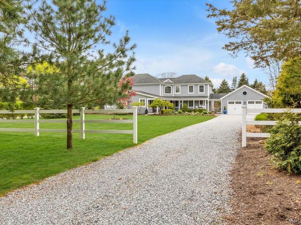 25 Lighthouse Road, Southold NY 11971