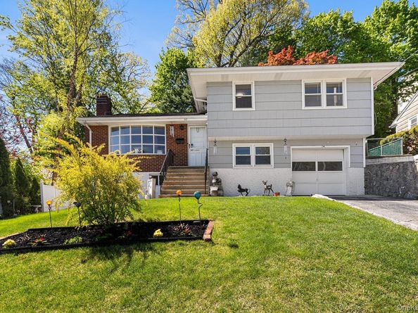 57 Homecrest Oval, Yonkers NY 10703