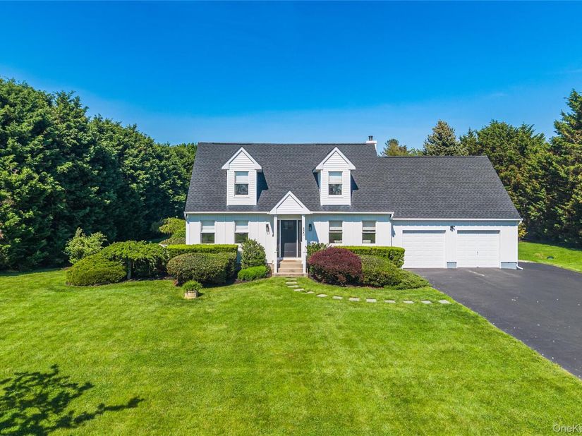 820 Gabriella Court, Mattituck NY 11952