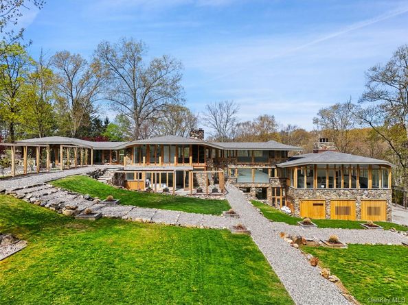 496 Haines Road, Bedford Corners NY 10549