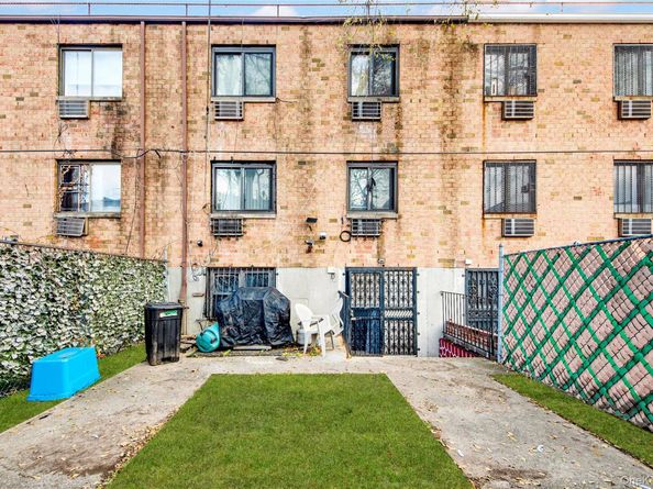 721 Thieriot Avenue, Bronx NY 10473