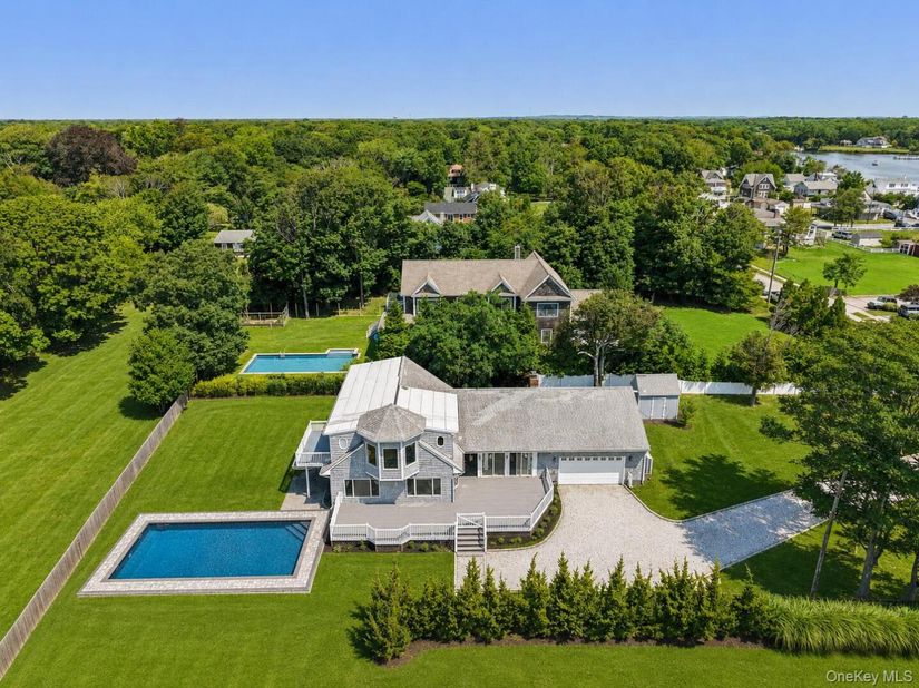 140 Ocean Avenue, Center Moriches NY 11934