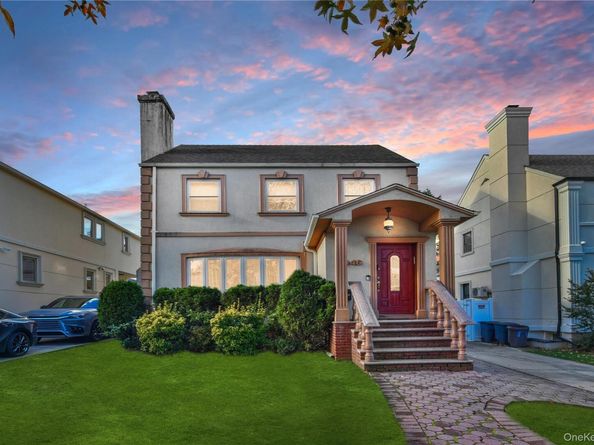 80-46 212th Street, Hollis Hills NY 11427