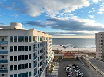 403 E Boardwalk