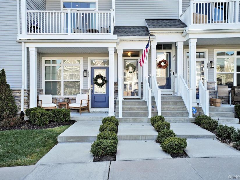 272 Silver Timber Drive, Yaphank NY 11980