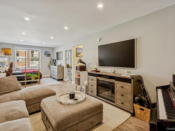 700 Shore Road 5U, Long Beach NY 11561
