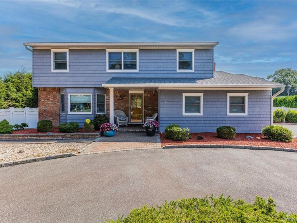 29 Lawrence Drive, Nesconset NY 11767